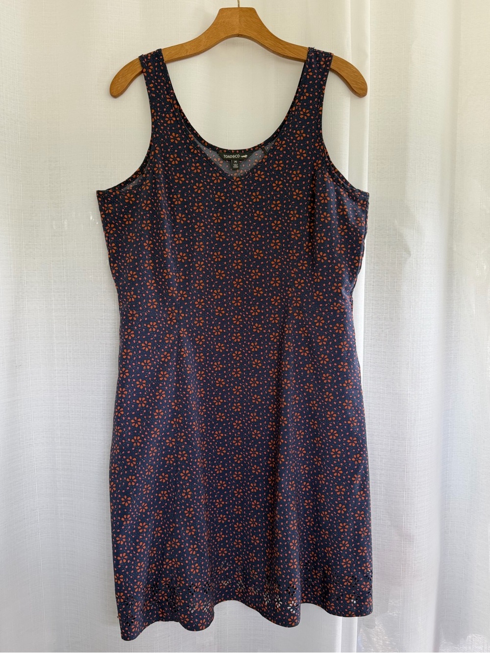 Toad&Co Floral Sleeveless Dress Medium Navy Pink Eyelet Hem Travel Casual